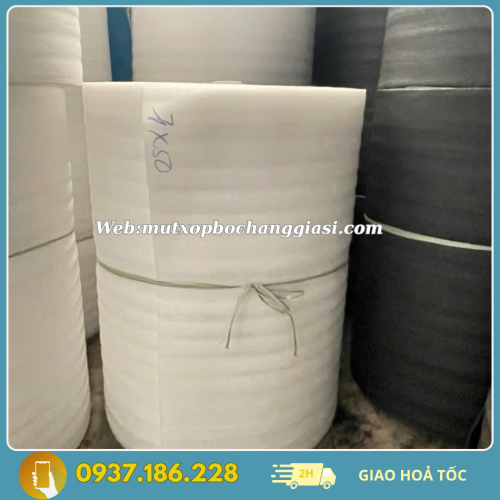cuộn xôp pe foam 7li