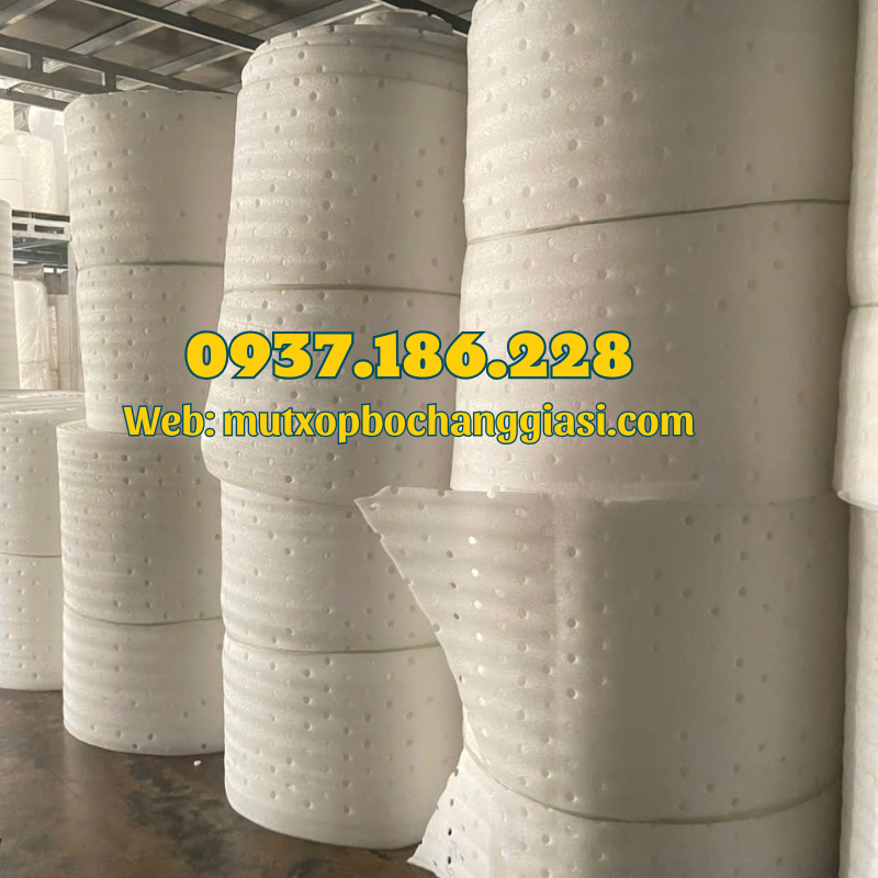 CUỘN XỐP PE FOAM ĐỤC LỖ 
