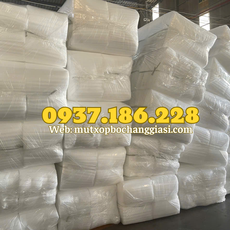 xuong nhan gia cong cat tam mut pe foam